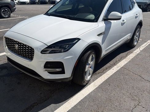 Used 2022 Jaguar E-PACE SE image 2