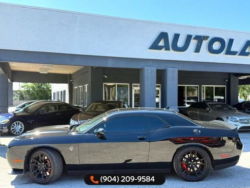Used 2023 Dodge Challenger SRT Hellcat image 2