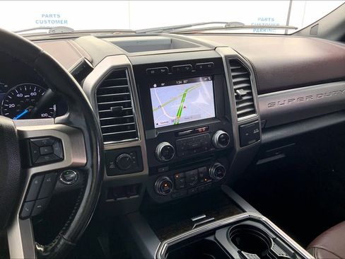 Used 2017 Ford F250 Platinum w/ Platinum Ultimate Package image 7