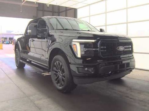 Used 2025 Ford F150 Lariat w/ Equipment Group 501A Mid AWD/4WD image 4