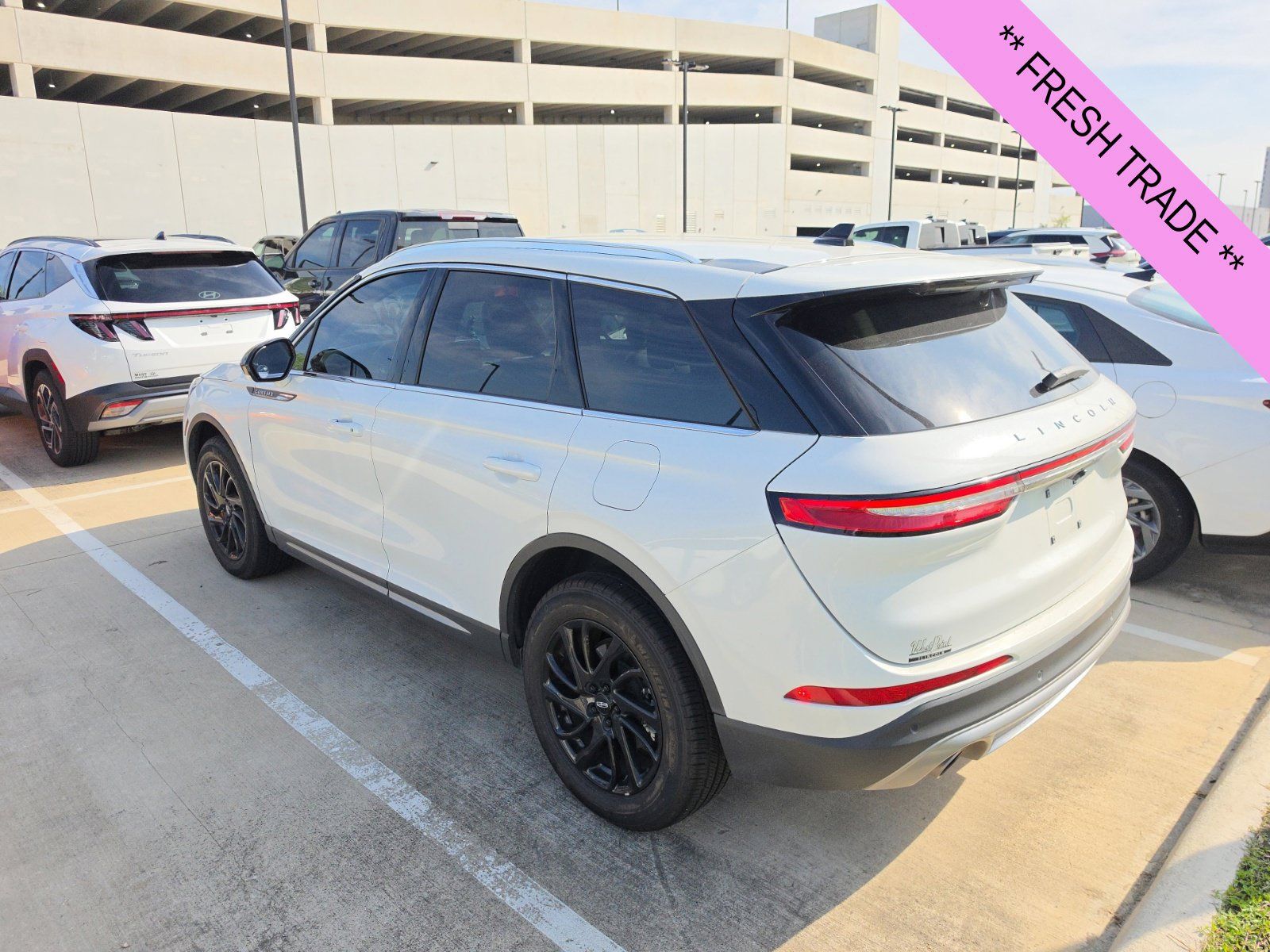 Used 2021 Lincoln Corsair FWD w/ Equipment Group 101A image 7
