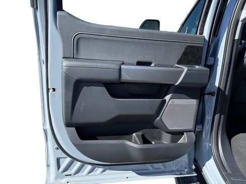 New 2026 Ford F250 Lariat w/ Black Appearance Package image 51