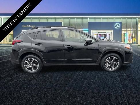 Used 2024 Subaru Crosstrek 2.0i Premium AWD/4WD image 2