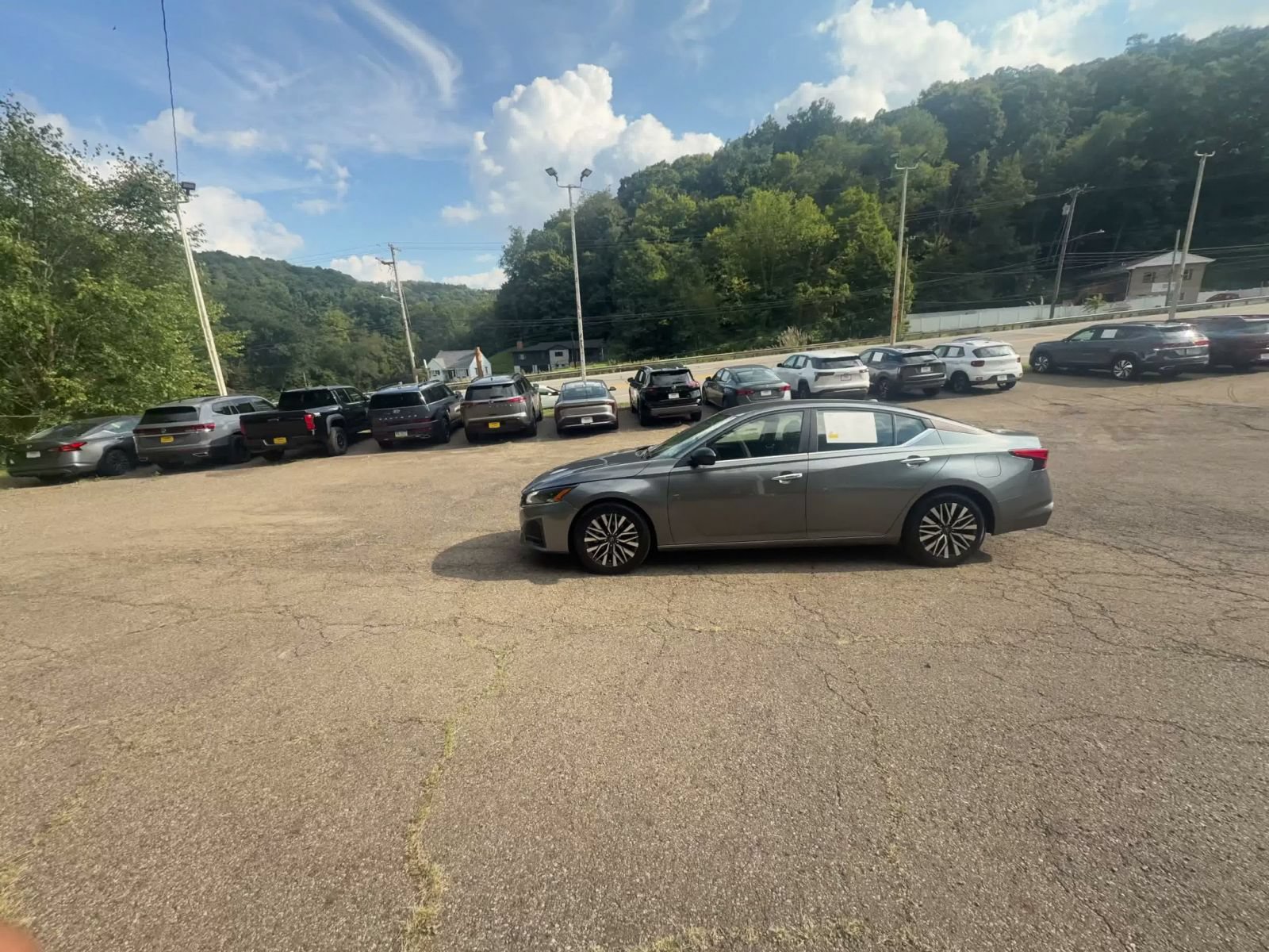 Used 2026 Nissan Altima 2.5 SV FWD image 7