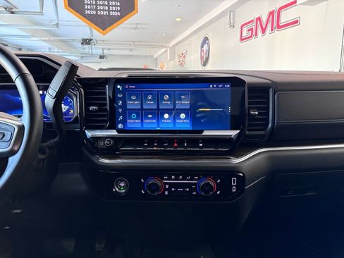 Certified 2023 Chevrolet Silverado 1500 LT AWD/4WD image 20