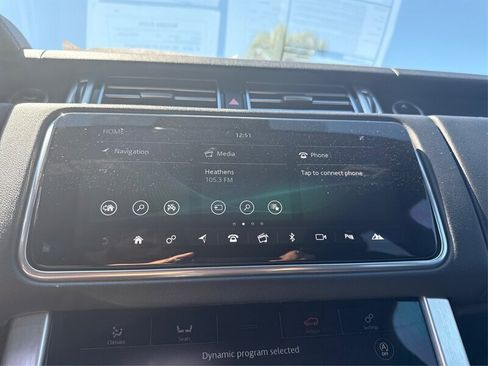 Used 2020 Land Rover Range Rover image 12