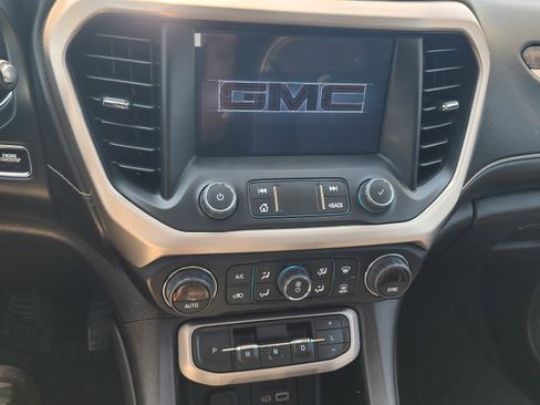 Used 2023 GMC Acadia Denali w/ Denali Technology Package AWD/4WD image 13