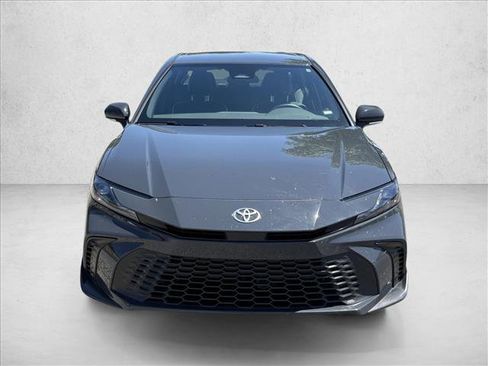 Used 2026 Toyota Camry SE FWD image 2