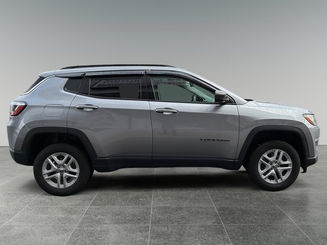 Used 2020 Jeep Compass Sport w/ Tech Group AWD/4WD image 7