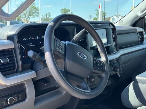 Used 2025 Ford F250 XLT w/ FX4 Off-Road Package AWD/4WD image 7