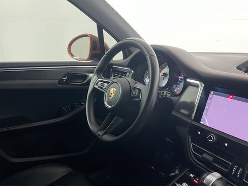 Used 2024 Porsche Macan GTS image 12