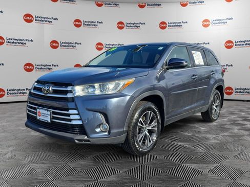Used 2019 Toyota Highlander Plus image 3