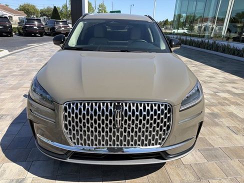 New 2026 Lincoln Corsair Premiere FWD image 6