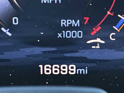 Certified 2024 Chevrolet Traverse RS image 12