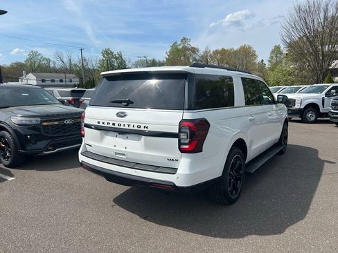 Certified 2022 Ford Expedition Max Limited AWD/4WD image 5