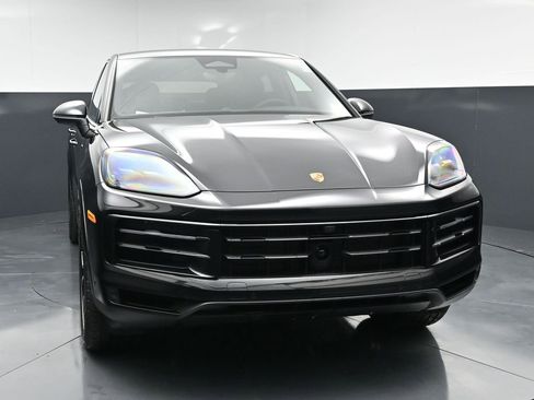 New 2026 Porsche Cayenne Coupe AWD/4WD image 11