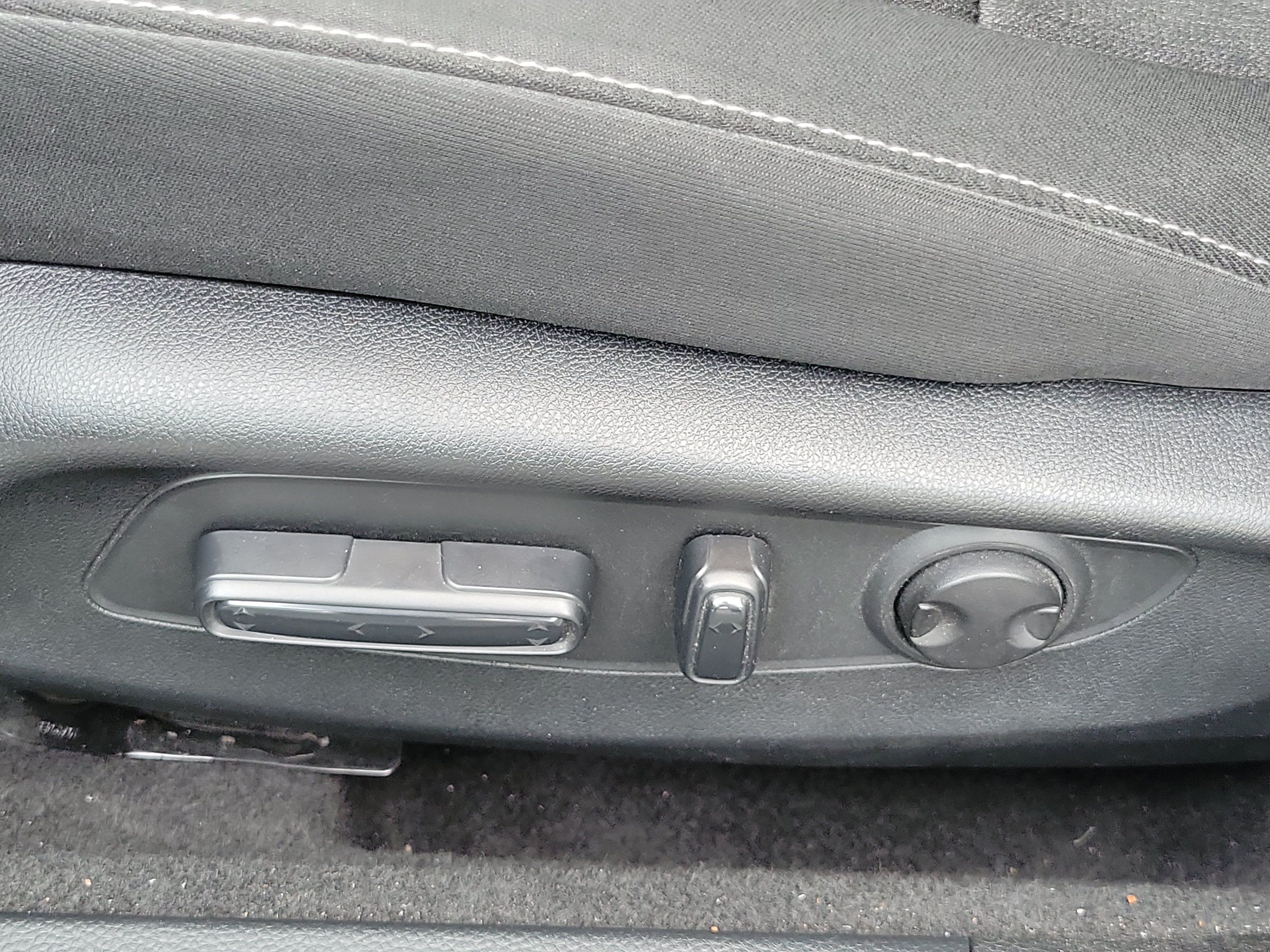 Certified 2025 Honda Accord SE image 17