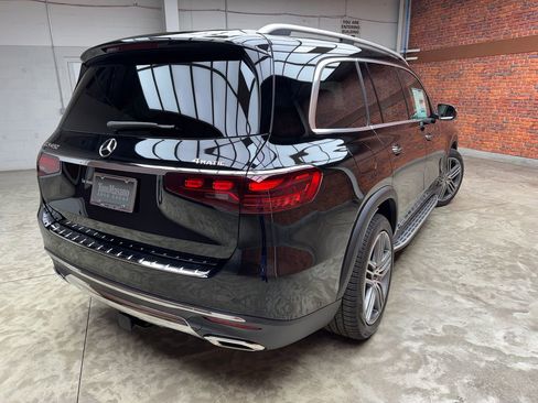 New 2026 Mercedes-Benz GLS 450 4MATIC image 6