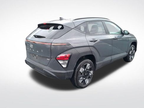 Used 2025 Hyundai Kona SEL image 8
