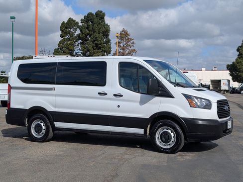 Used 2019 Ford Transit 150 XL RWD image 1