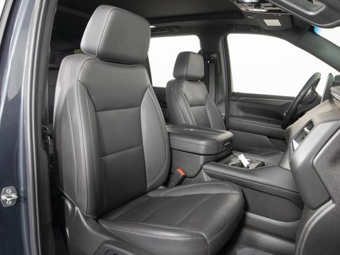 Used 2022 Chevrolet Tahoe Z71 w/ Z71 Off-Road Package image 21