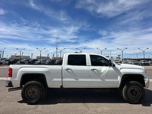 Used 2016 GMC Sierra 2500 SLT w/ Duramax Plus Package image 7