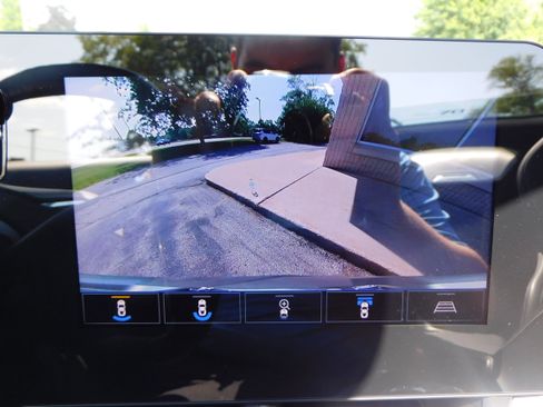 Used 2023 Chevrolet Corvette Stingray Premium Conv w/ Z51 Performance Package image 27