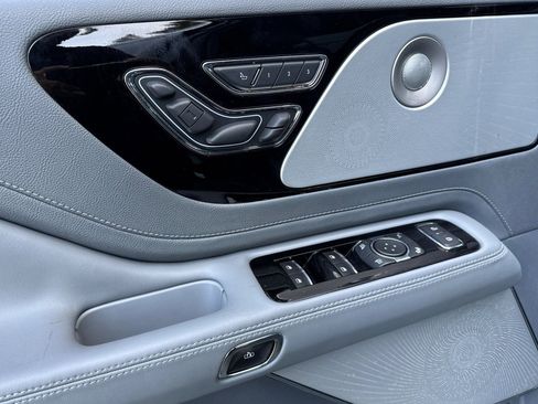 Certified 2020 Lincoln Aviator Grand Touring w/ Equipment Group 301A image 11