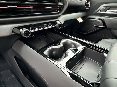 New 2024 Chevrolet Silverado EV RST image 36