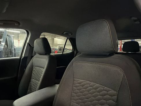 Used 2020 Chevrolet Equinox LT image 8