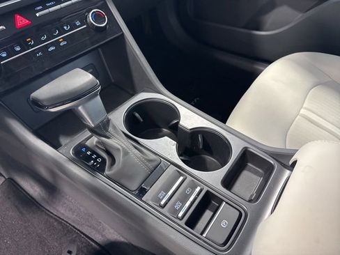 Used 2025 Hyundai Sonata SE image 24