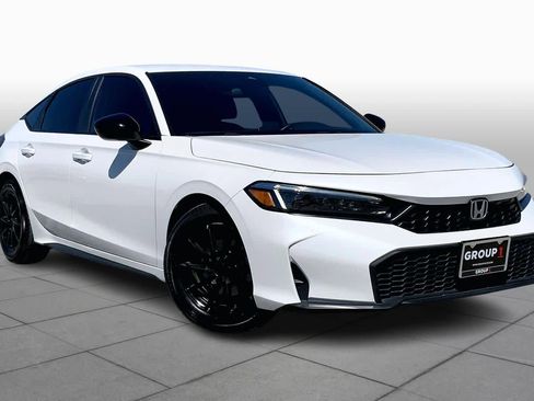 Used 2025 Honda Civic Sport image 3