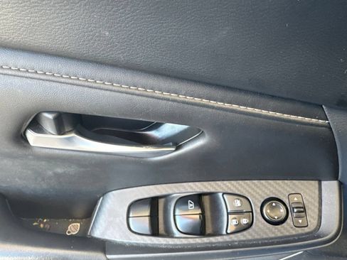 Used 2024 Nissan Sentra SV FWD image 6