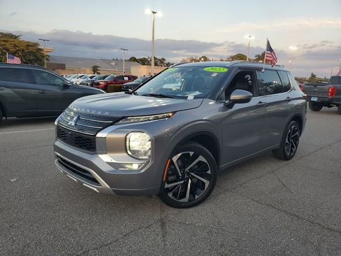 Used 2022 Mitsubishi Outlander SEL image 47