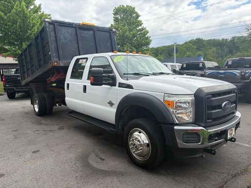 Used 2016 Ford F550 4x4 Crew Cab Super Duty image 4