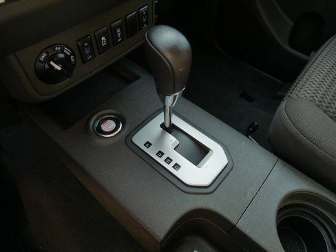 Certified 2021 Nissan Frontier SV image 16