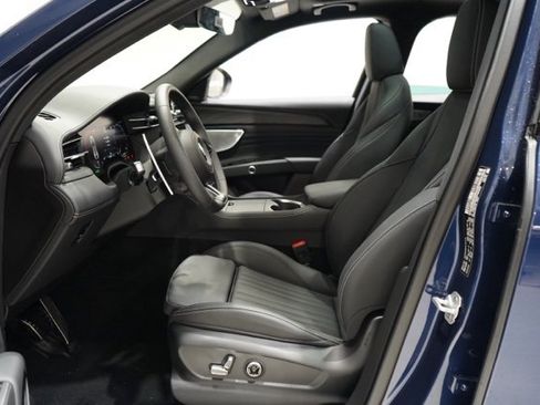 New 2025 Maserati Grecale Modena image 14