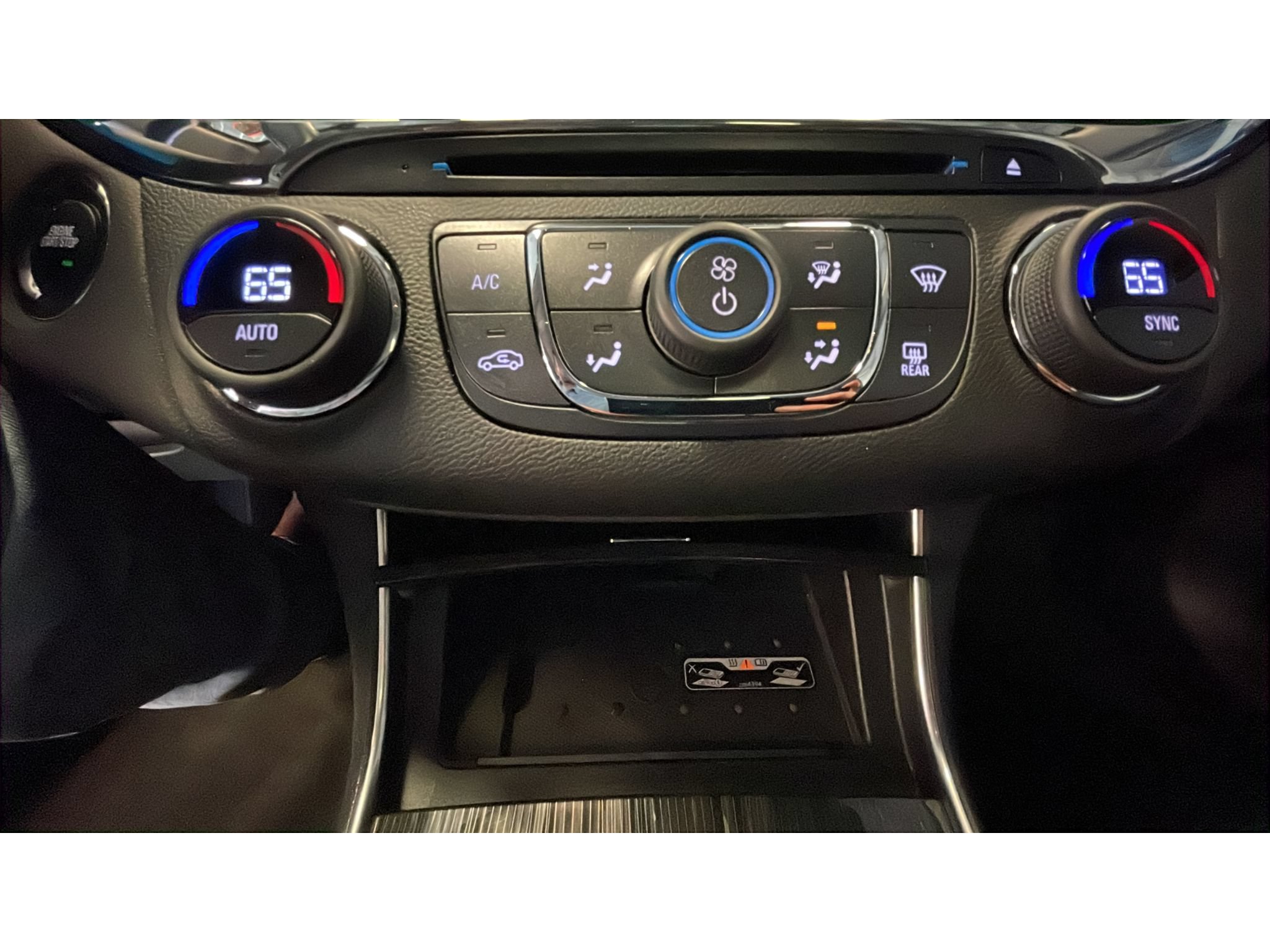 Used 2017 Chevrolet Impala Premier FWD image 14