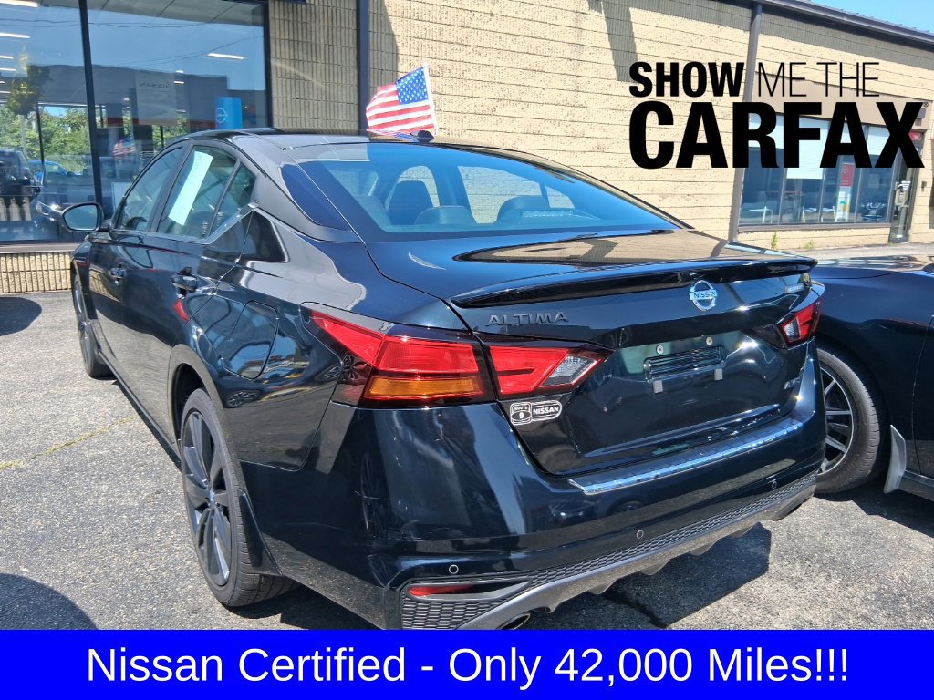 Certified 2022 Nissan Altima 2.5 SR w/ Midnight Edition Package AWD/4WD image 9