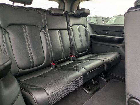 Used 2024 Jeep Wagoneer Series II w/ Flexible Seating Group image 26