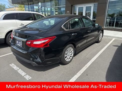 Used 2016 Nissan Altima 2.5 S w/ Power Driver Seat Package image 6