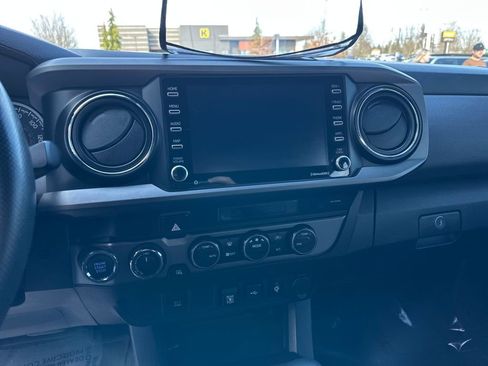 Used 2021 Toyota Tacoma TRD Off-Road image 22