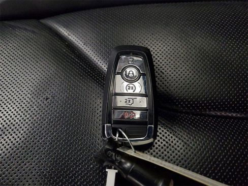 Used 2021 Lincoln Nautilus Reserve w/ Monochromatic Package image 29