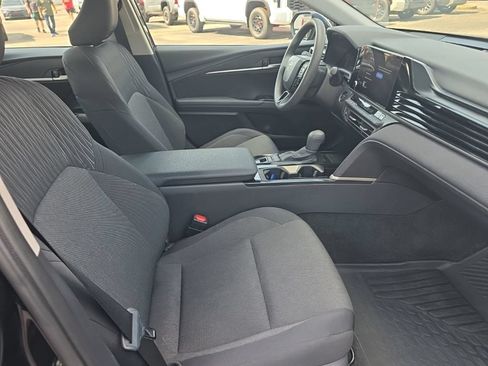Certified 2025 Toyota Camry LE AWD/4WD image 9
