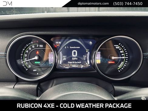 Used 2023 Jeep Wrangler Unlimited Rubicon 4xe w/ Cold Weather Group AWD/4WD image 28