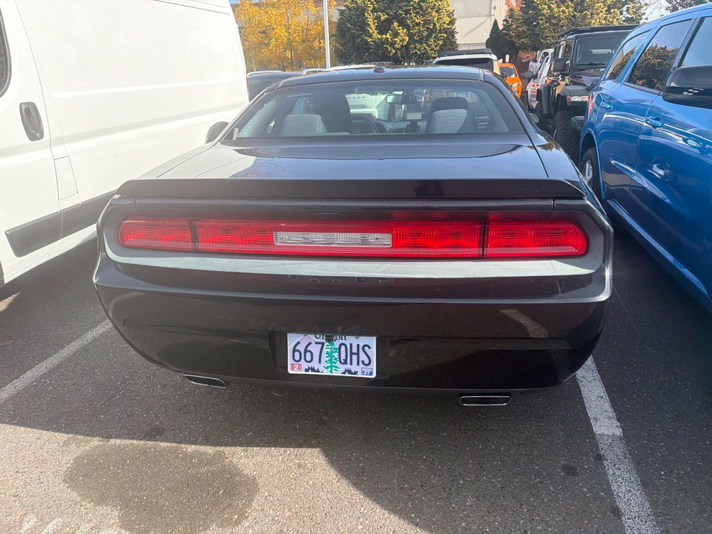 Used 2014 Dodge Challenger R/T w/ Sound Group II RWD image 7