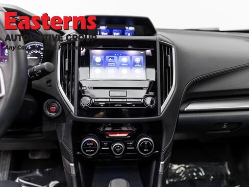 Used 2022 Subaru Forester Premium image 12