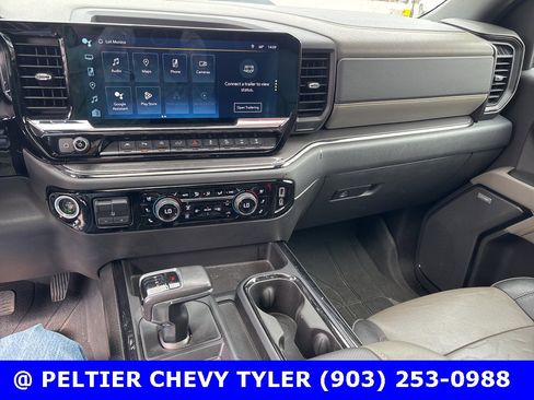 Used 2022 Chevrolet Silverado 1500 ZR2 w/ Technology Package image 17