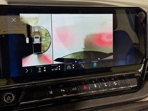 Certified 2024 Chevrolet Silverado 2500 ZR2 w/ Technology Package image 12