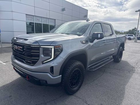Used 2023 GMC Sierra 1500 AT4 w/ AT4 Premium Package AWD/4WD image 2